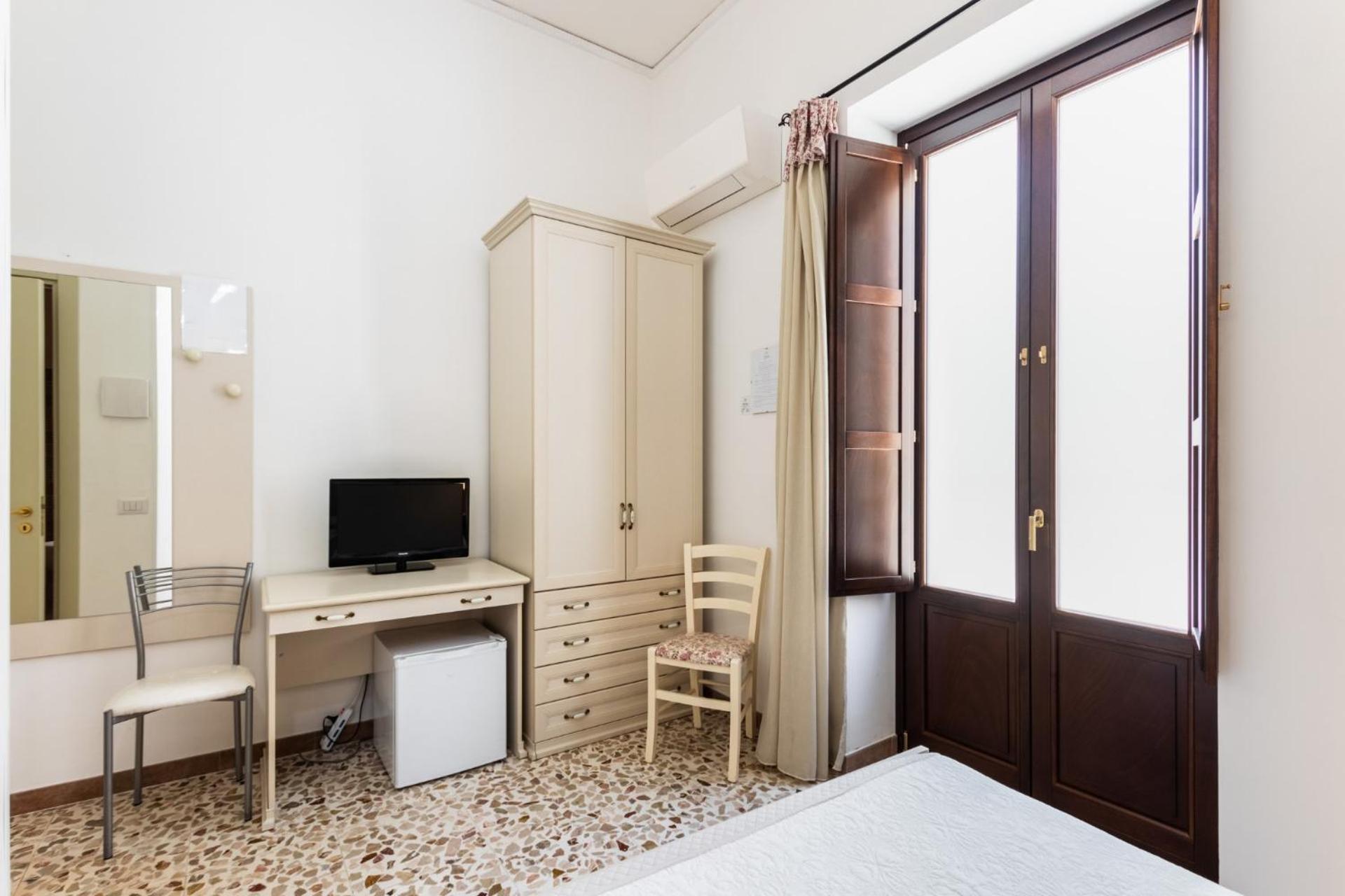 Morfeo Charming Rooms & Relax 阿沃拉 外观 照片